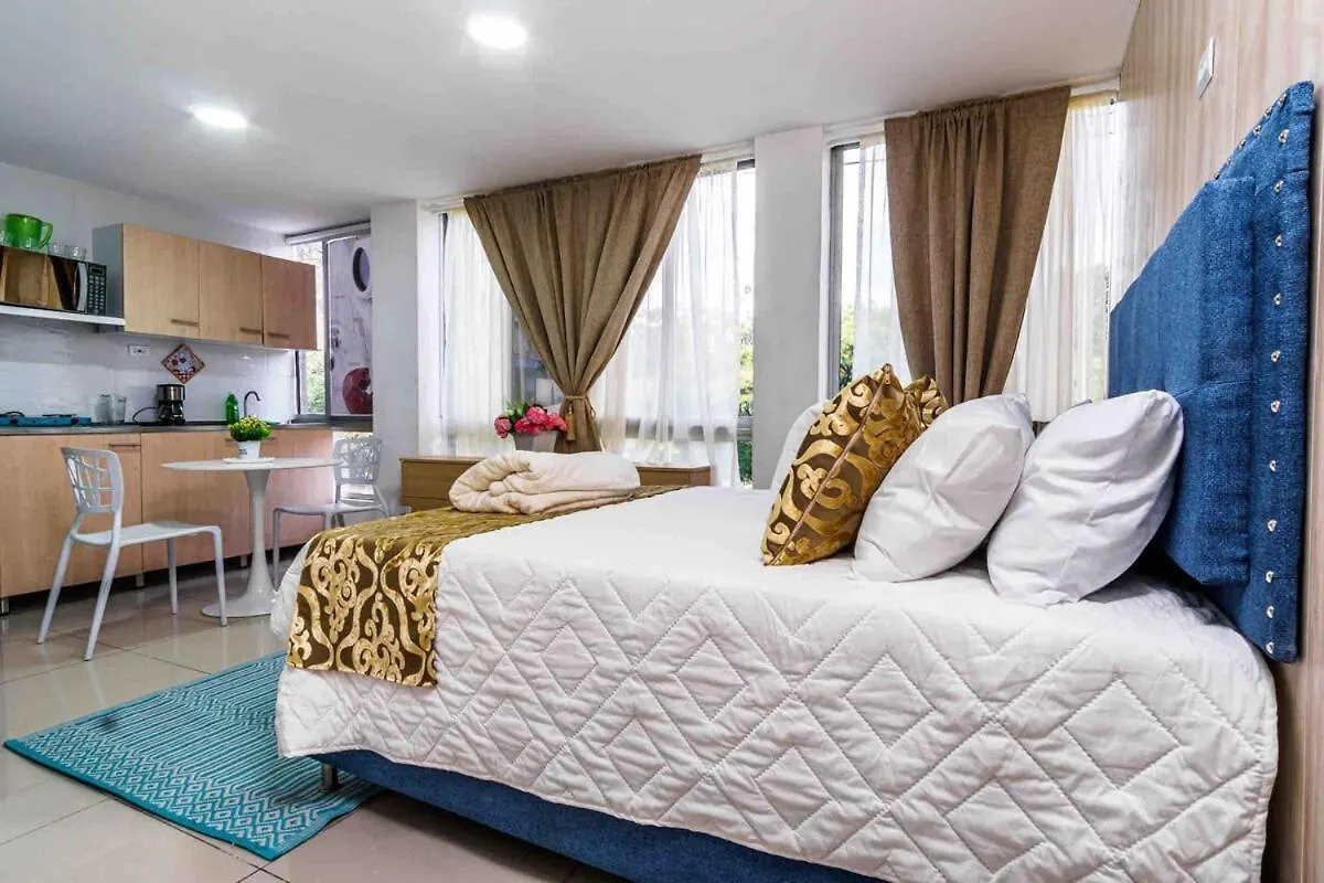 Comfortable Apartment In Laureles 麦德林