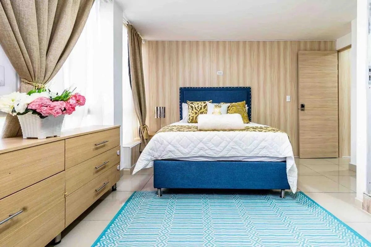 Comfortable Apartment In Laureles Medellín